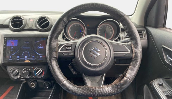 2019 Maruti Swift VXI, Petrol, Manual, 38,960 km, Steering wheel - Sound system control has minor damage