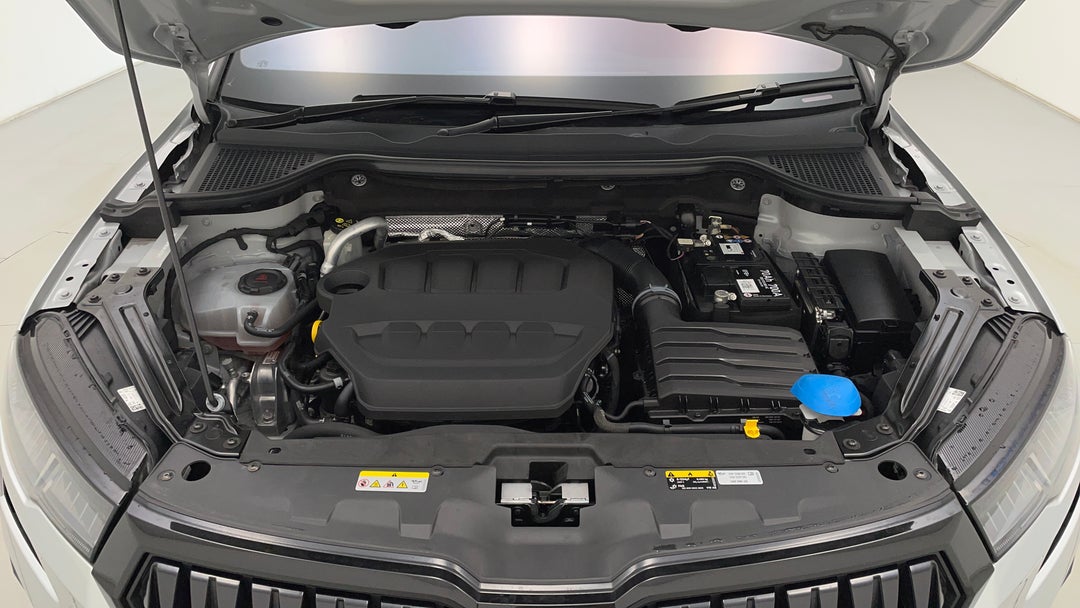 Open Bonnet (Engine)