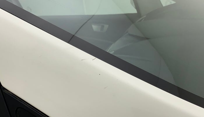 2014 Ford Ecosport TITANIUM 1.5L PETROL, Petrol, Manual, 74,339 km, Right A pillar - Minor scratches