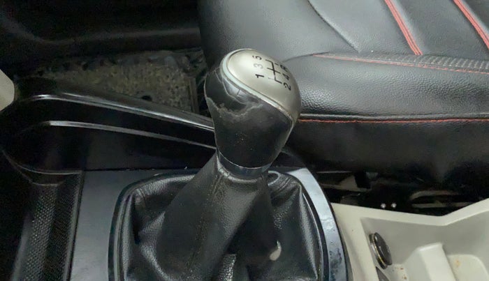 2014 Ford Ecosport TITANIUM 1.5L PETROL, Petrol, Manual, 74,339 km, Gear lever - Knob cover torn