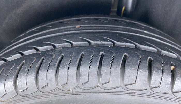 2015 Ford Ecosport 1.5TITANIUM TDCI, Diesel, Manual, 41,265 km, Left Rear Tyre Tread