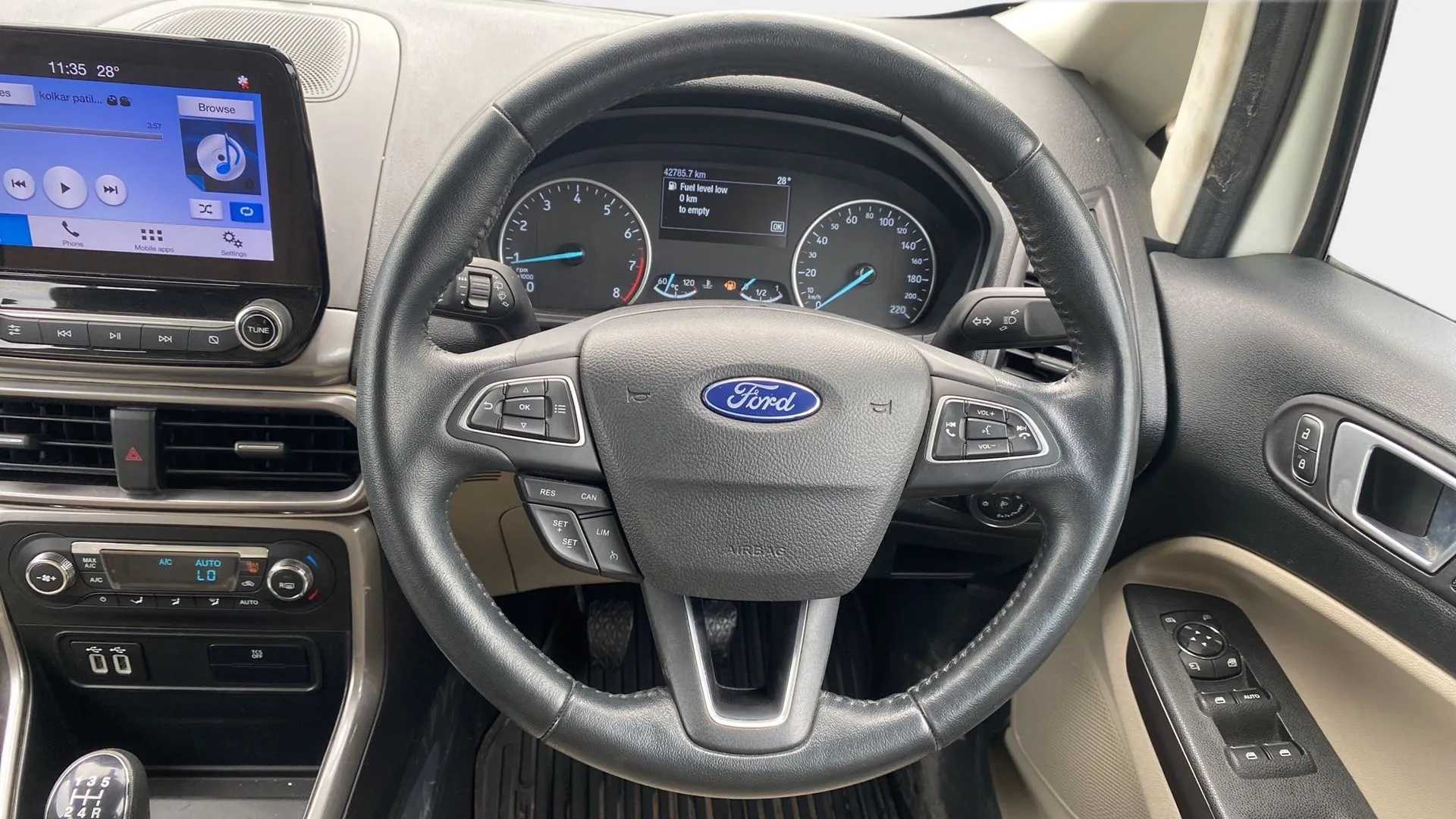 Steering-wheel-closeup