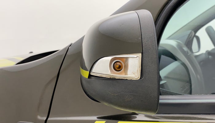 2017 Renault Duster 110 PS RXS SANDSTORM EDITION DIESEL, Diesel, Manual, 74,704 km, Left rear-view mirror - Indicator light has minor damage