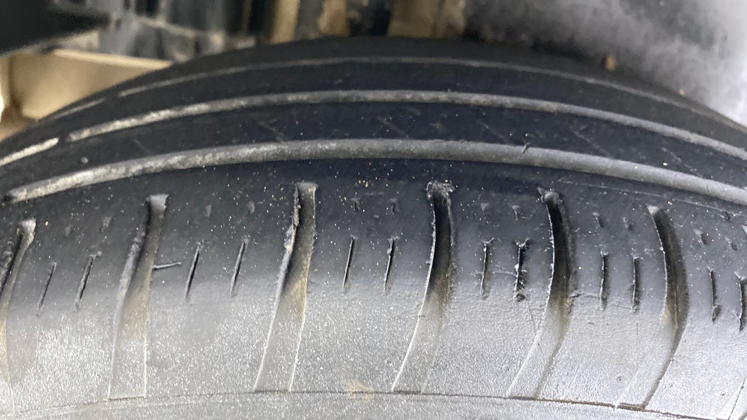 Right Rear Tyre Tread