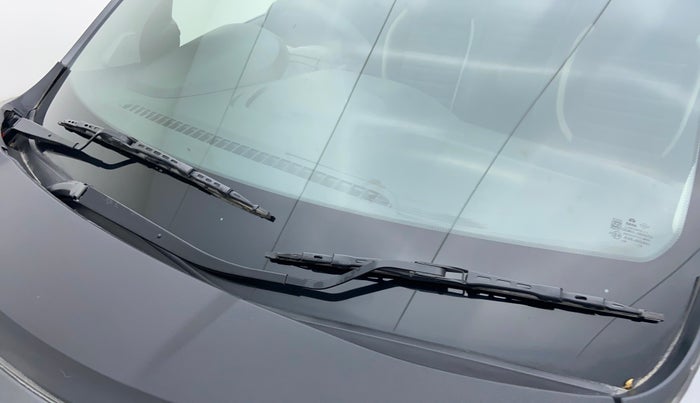2021 Tata Tiago XT PETROL, Petrol, Manual, 13,447 km, Front windshield - Wiper Blade Broken/Rusted