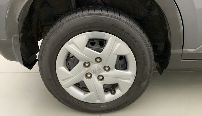 2021 Hyundai VENUE S+ 1.2, Petrol, Manual, 71,739 km, Right Rear Wheel