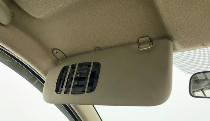 2011 Hyundai i20 MAGNA 1.2, Petrol, Manual, 87,753 km, Ceiling - Sun visor minor damage
