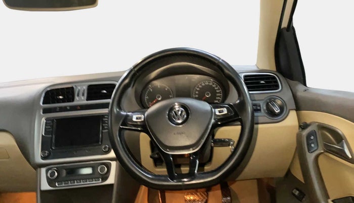 2018 Volkswagen Vento HIGHLINE 1.5 AT, Diesel, Automatic, 79,927 km, Steering Wheel Close Up