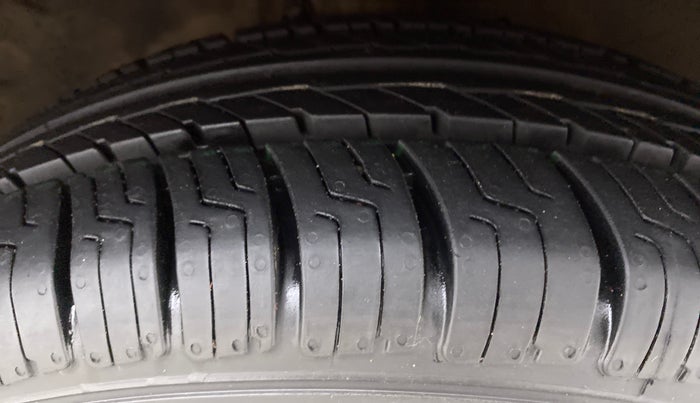 2018 Maruti Celerio VXI, Petrol, Manual, 16,837 km, Right Front Tyre Tread