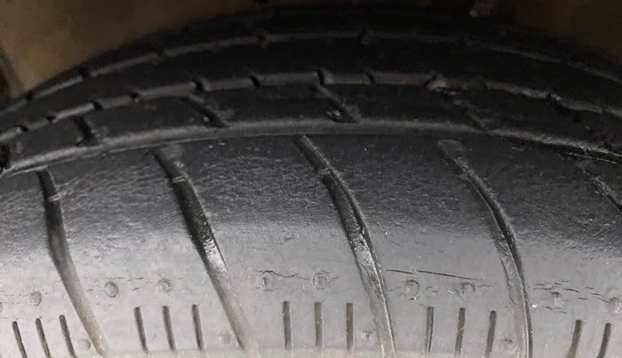 2018 Maruti Celerio VXI, Petrol, Manual, 16,837 km, Left Front Tyre Tread
