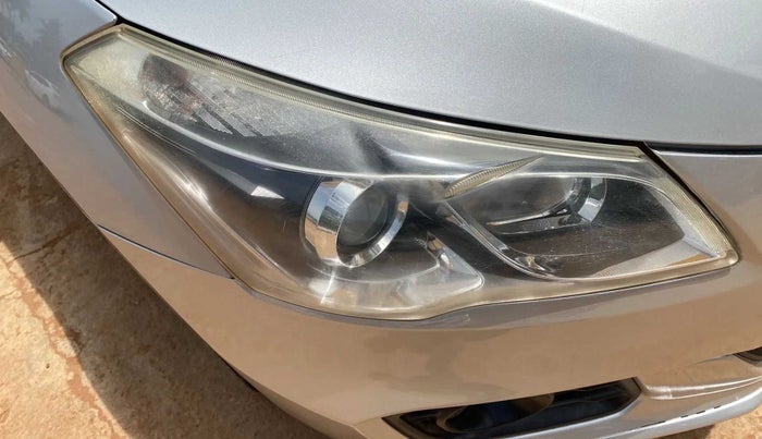 2014 Maruti Ciaz ZXI, Petrol, Manual, 86,694 km, Right headlight - Headlight parking bulb fused