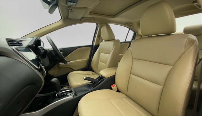 2017 Honda City ZX CVT, Petrol, Automatic, 44,701 km, Right Side Front Door Cabin