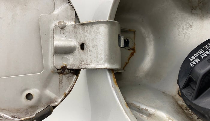 2011 Maruti Ritz VXI, Petrol, Manual, 57,439 km, Left quarter panel - Fuel lid lock has slight discoloration