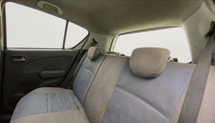 2011 Maruti Ritz VXI, Petrol, Manual, 57,439 km, Right Side Rear Door Cabin
