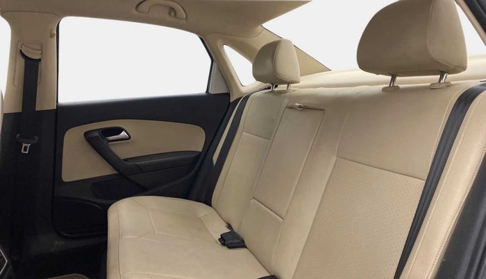 2019 Volkswagen Vento HIGHLINE PLUS 1.5 AT 16 ALLOY, Diesel, Automatic, 33,647 km, Right Side Rear Door Cabin