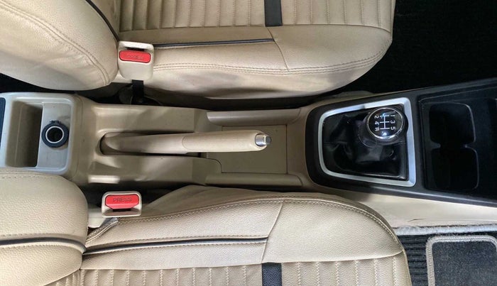 2018 Maruti Dzire VDI, Diesel, Manual, 99,557 km, Gear Lever