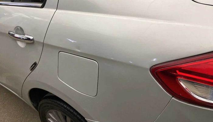 2017 Maruti Ciaz ALPHA 1.4 PETROL, Petrol, Manual, 1,03,786 km, Left quarter panel - Slightly dented