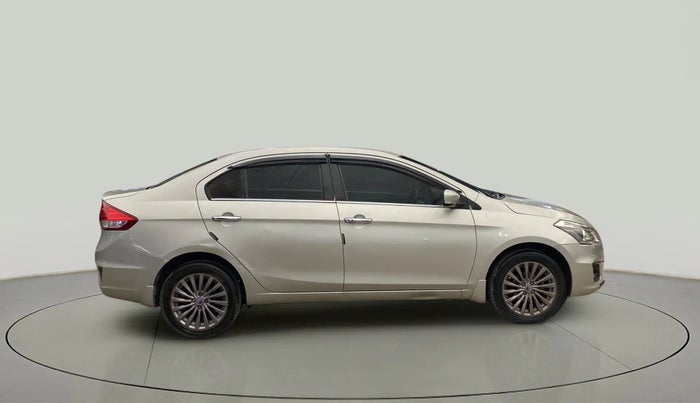 2017 Maruti Ciaz ALPHA 1.4 PETROL, Petrol, Manual, 1,03,786 km, Right Side View