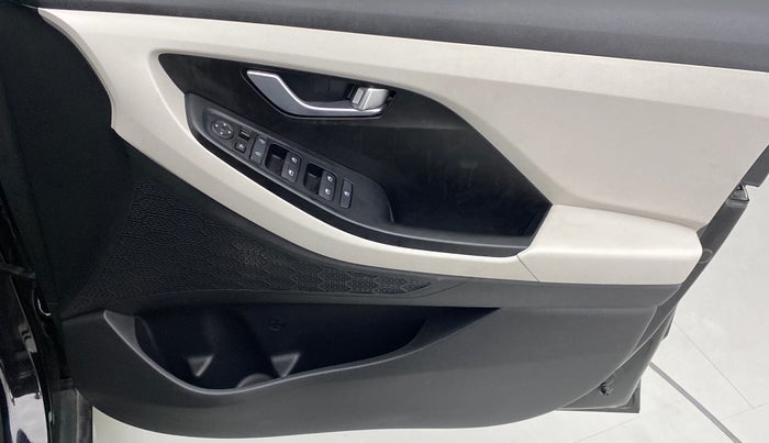2021 Hyundai Creta SX 1.5 PETROL, Petrol, Manual, 9,427 km, Driver Side Door Panels Control