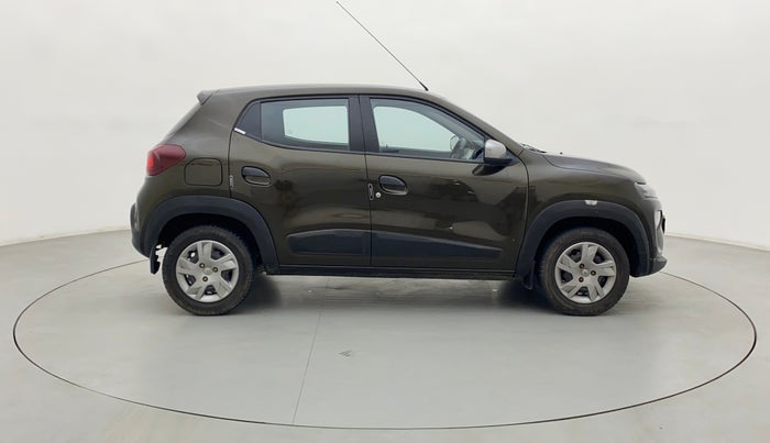 2021 Renault Kwid RXT 1.0 (O), Petrol, Manual, 22,602 km, Right Side View