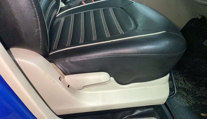 2018 Maruti Celerio VXI CNG, CNG, Manual, 59,396 km, Driver Side Adjustment Panel