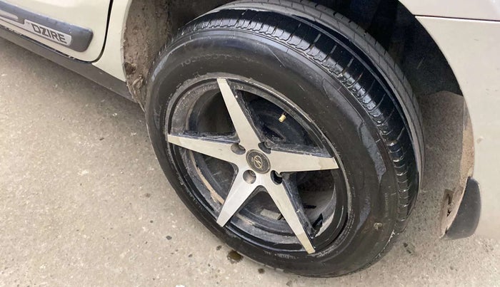 2019 Maruti Dzire VXI, Petrol, Manual, 43,305 km, Left rear tyre - Tyre wear