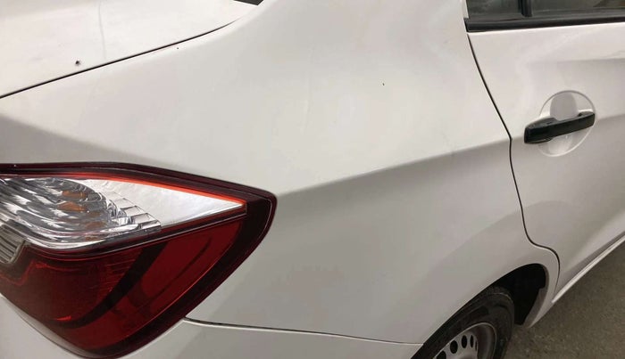 2018 Honda Amaze 1.2L I-VTEC E, CNG, Manual, 73,050 km, Right quarter panel - Minor scratches