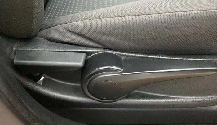 2017 Tata Tiago XZ PETROL, Petrol, Manual, 73,310 km, Driver Side Adjustment Panel