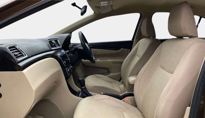 2015 Maruti Ciaz VXI+AT, Petrol, Automatic, 70,166 km, Right Side Front Door Cabin