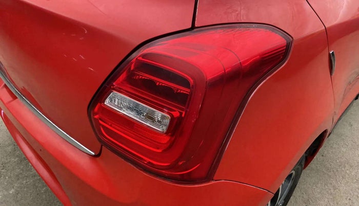 2018 Maruti Swift ZXI PLUS, Petrol, Manual, 73,844 km, Right tail light - Minor damage