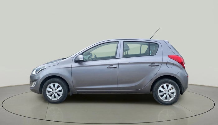 2013 Hyundai i20 SPORTZ 1.2, Petrol, Manual, 31,996 km, Left Side