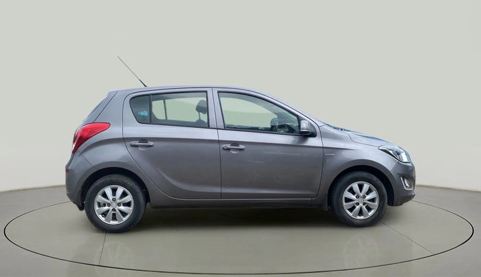 2013 Hyundai i20 SPORTZ 1.2, Petrol, Manual, 31,996 km, Right Side