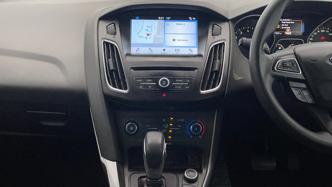 2017 Ford Focus Trend, Automatic, 77037 km, Center Console