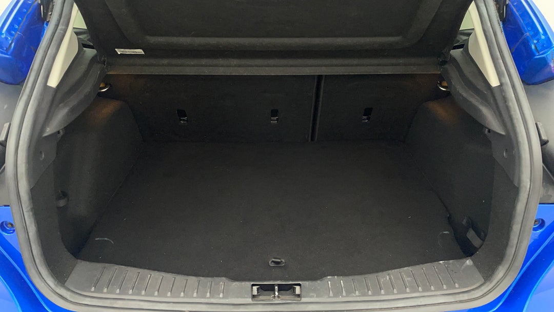 2017 Ford Focus Trend, Automatic, 77037 km, Boot Inside View