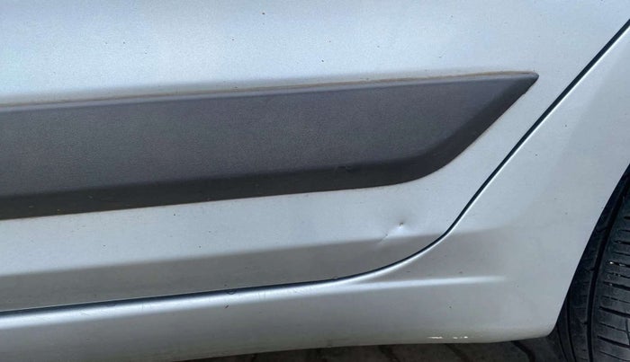 2019 Hyundai Elite i20 ASTA 1.2 (O), Petrol, Manual, 29,500 km, Rear left door - Slightly dented