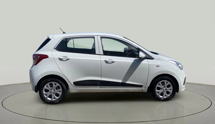 2014 Hyundai Grand i10 MAGNA 1.2 KAPPA VTVT, Petrol, Manual, 30,422 km, Right Side