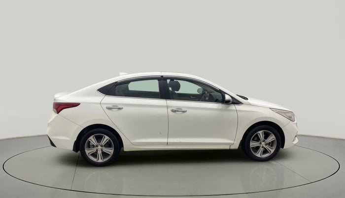 2019 Hyundai Verna 1.6 SX (O) CRDI MT, Diesel, Manual, 91,222 km, Right Side View