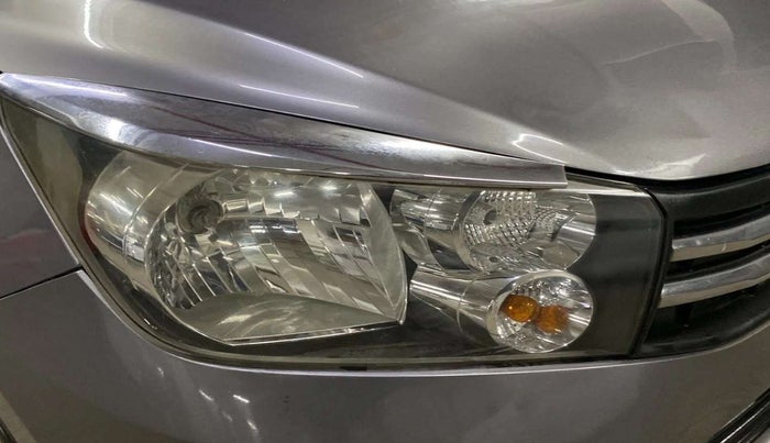 2015 Maruti Celerio VXI AMT, Petrol, Automatic, 39,657 km, Right headlight - Headlight parking bulb fused