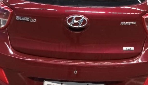 2016 Hyundai Grand i10 MAGNA 1.2 KAPPA VTVT, Petrol, Manual, 98,720 km, Dicky (Boot door) - Minor scratches