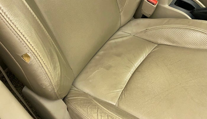 2019 Maruti Ciaz ALPHA 1.5 SHVS PETROL, Petrol, Manual, 43,374 km, Driver seat - Cover slightly torn