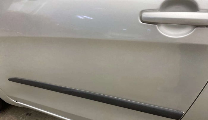 2019 Maruti Celerio VXI, CNG, Manual, 60,656 km, Front passenger door - Slightly dented