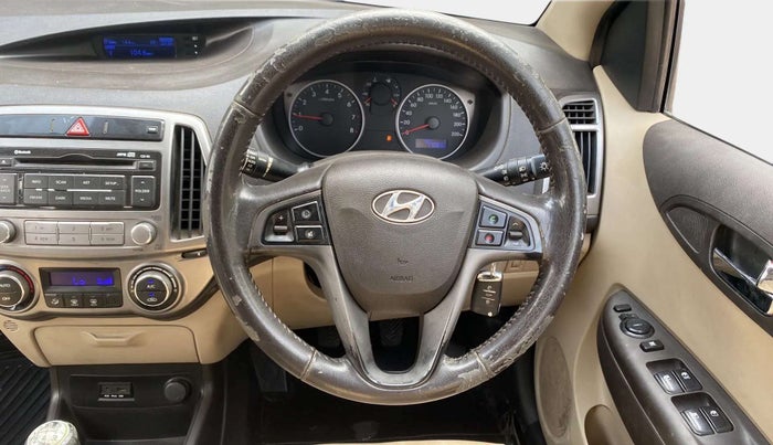 2013 Hyundai i20 SPORTZ 1.2, Petrol, Manual, 77,089 km, Steering Wheel Close Up