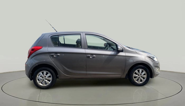 2013 Hyundai i20 SPORTZ 1.2, Petrol, Manual, 77,089 km, Right Side