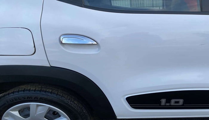 2022 Renault Kwid RXT 1.0, Petrol, Manual, 22,143 km, Right rear door - Slightly dented