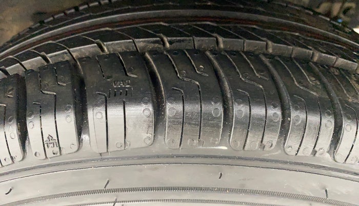 2014 Hyundai Xcent S 1.2, Petrol, Manual, 53,216 km, Left Rear Tyre Tread
