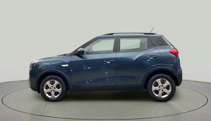 2022 Mahindra XUV300 W6 1.2 PETROL AMT, Petrol, Automatic, 7,200 km, Left Side