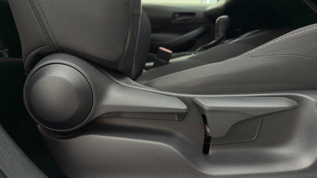 2019 Toyota Corolla Ascent Sport, Automatic, 87401 km, Drivers Side Adjustment Panel