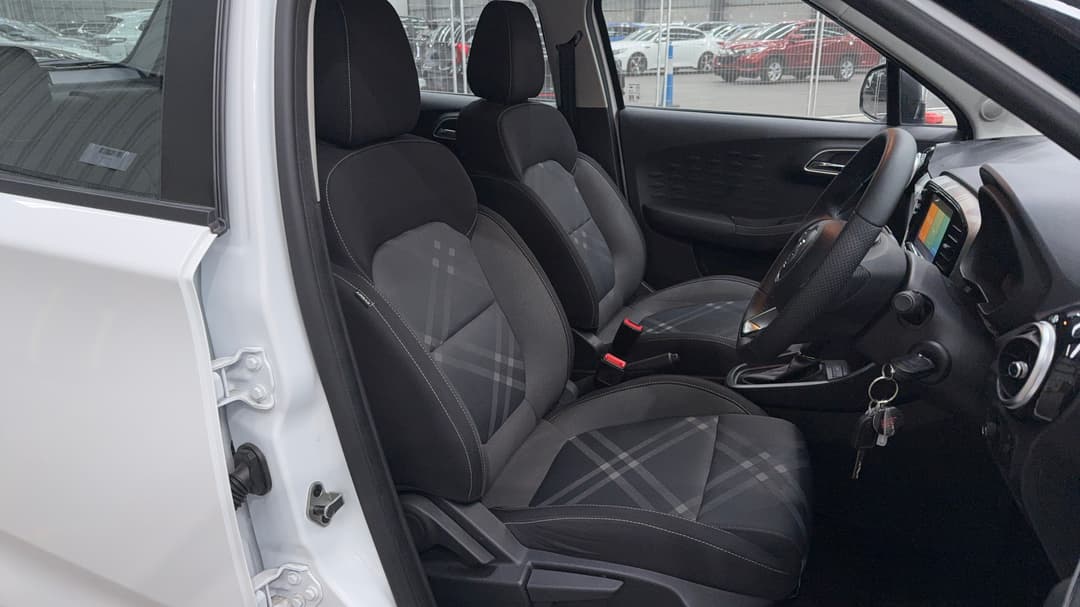 2024 MG Mg3 Auto Core, Automatic, 12452 km, Drivers Side Adjustment Panel