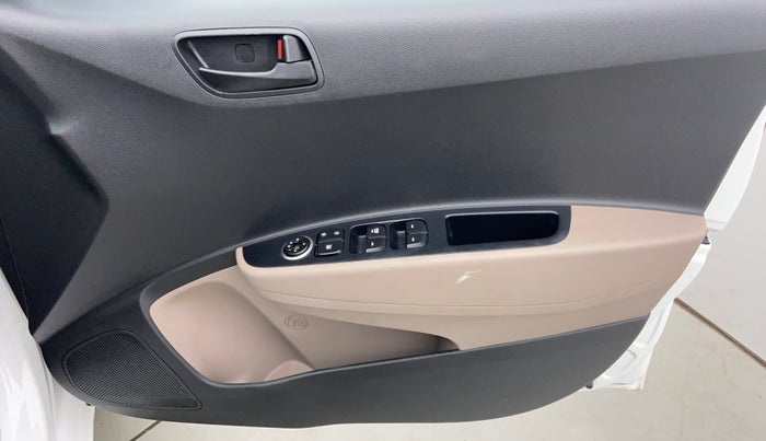 2019 Hyundai Grand i10 MAGNA 1.2 KAPPA VTVT, Petrol, Manual, 4,031 km, Driver Side Door Panels Controls