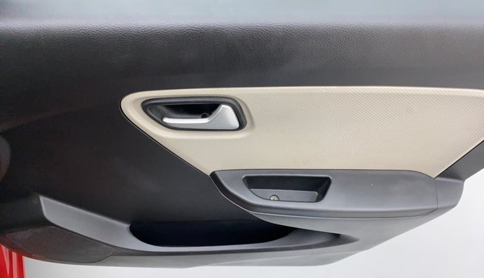 2019 Maruti Alto VXI, Petrol, Manual, 11,947 km, Driver Side Door Panels Control